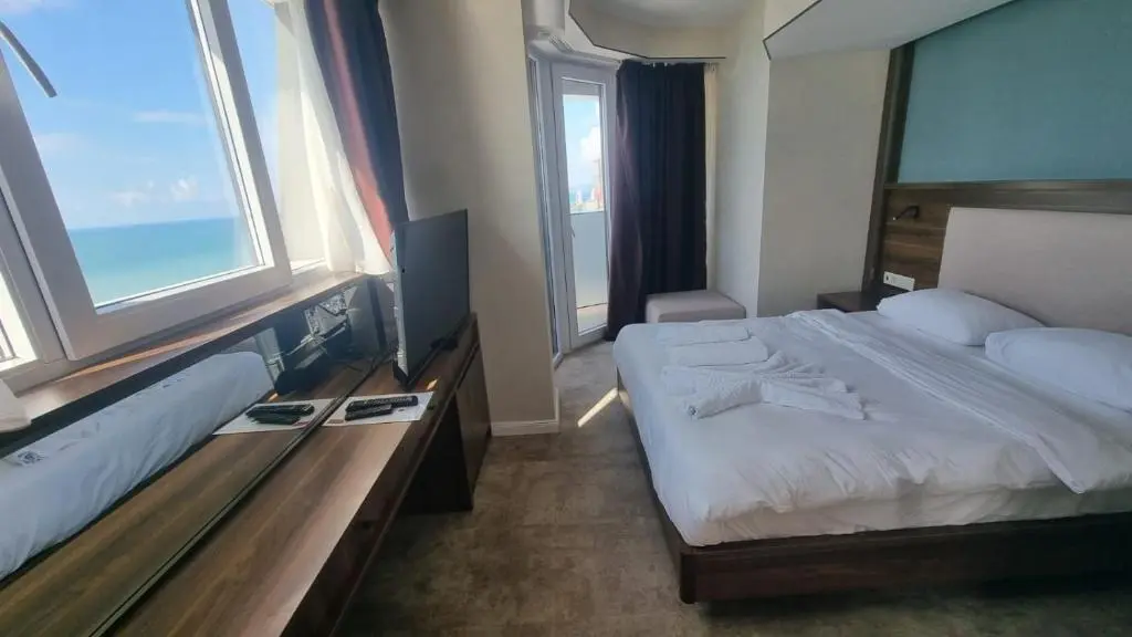 Image of Panoramic 100 meters from the sea 26th floor