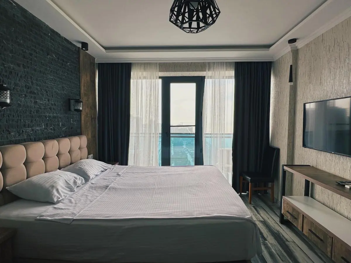 Image 1 of Panoramic frontal sea view 16-30th floor