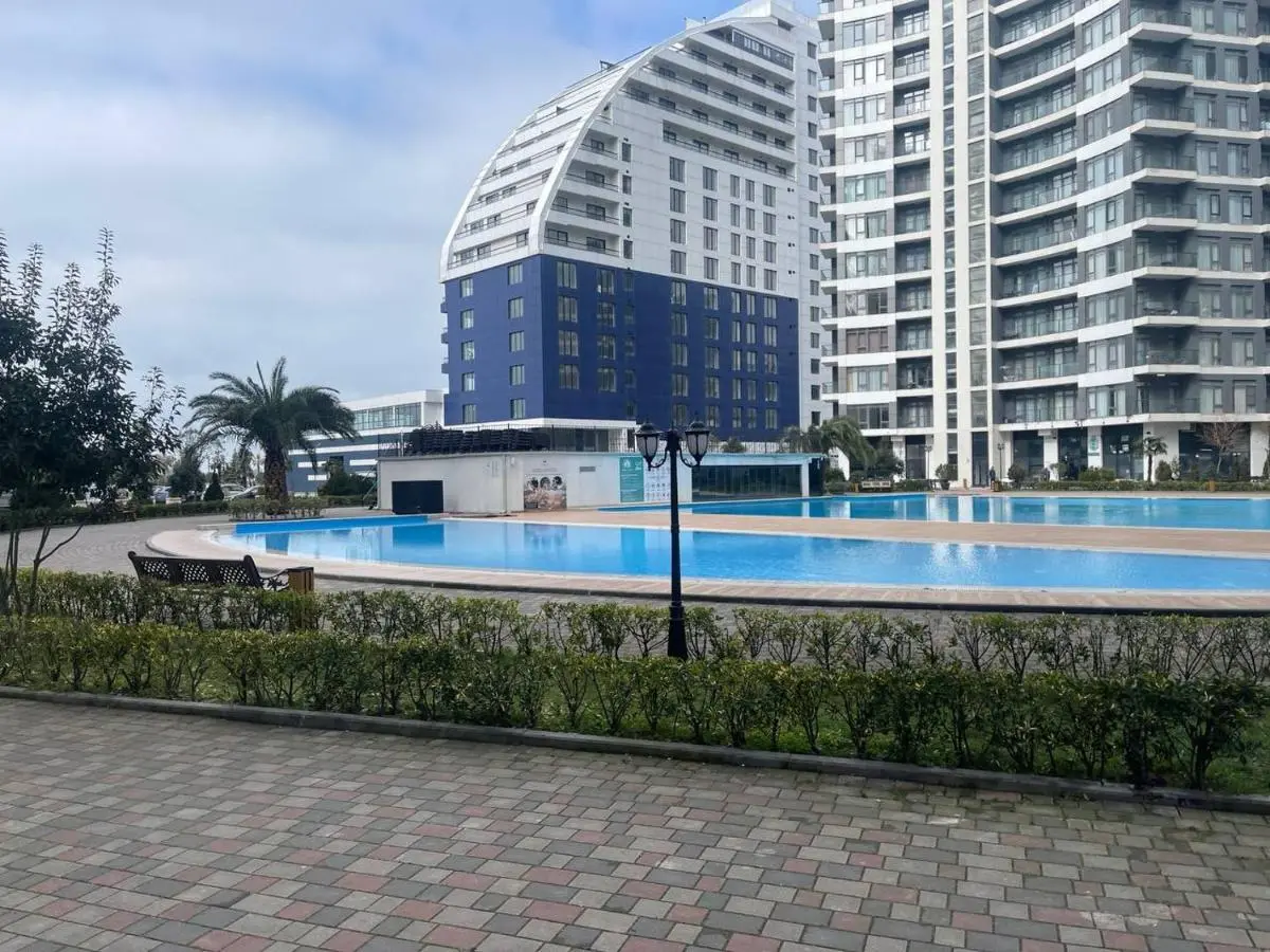 Image 1 of Paradise Apartments White Sails