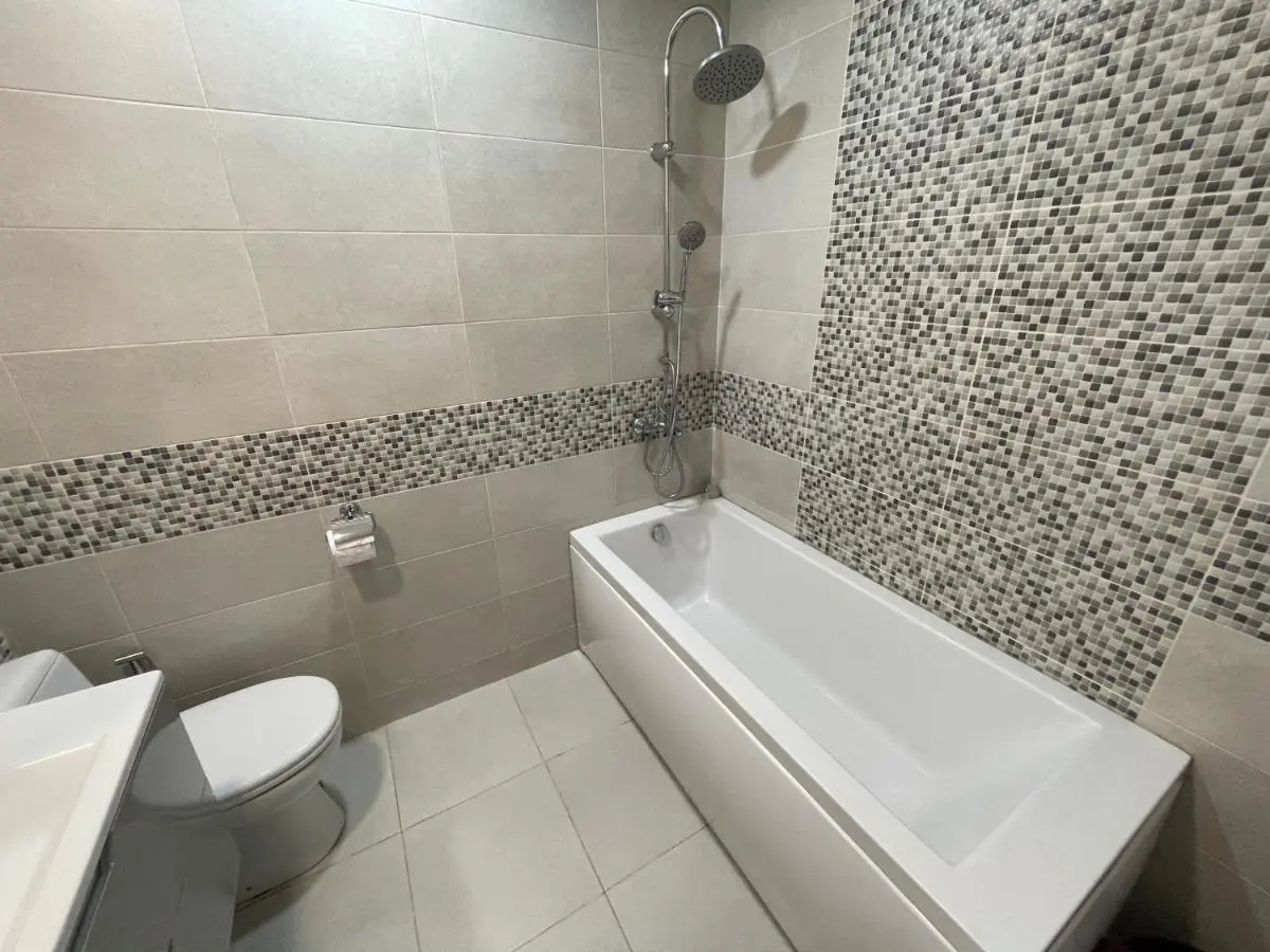 Image 6 of Pirosmani 18D, 21 floor