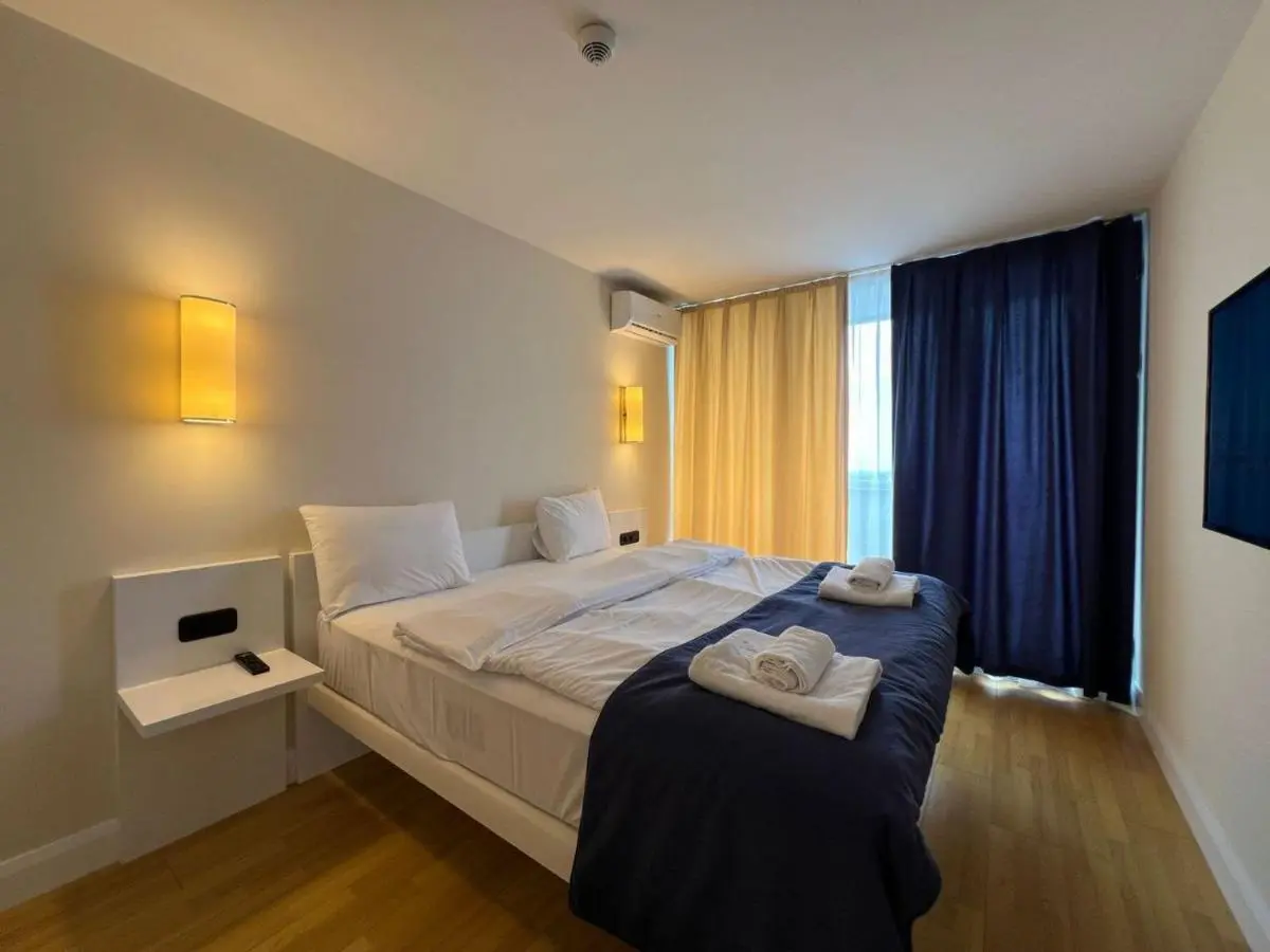 Image 1 of Premium City View