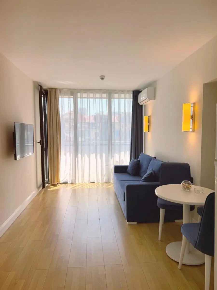Image 6 of Sea View Apartment