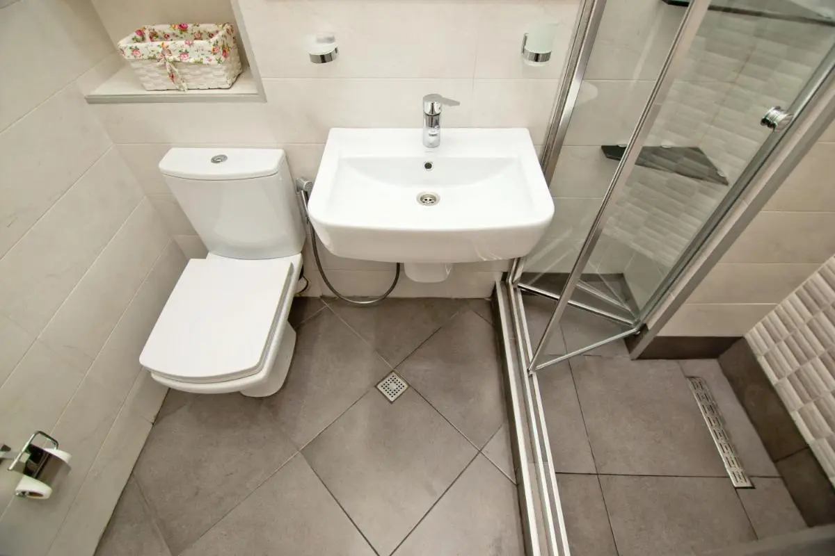 Image 2 of Seaside Luxury Apartment