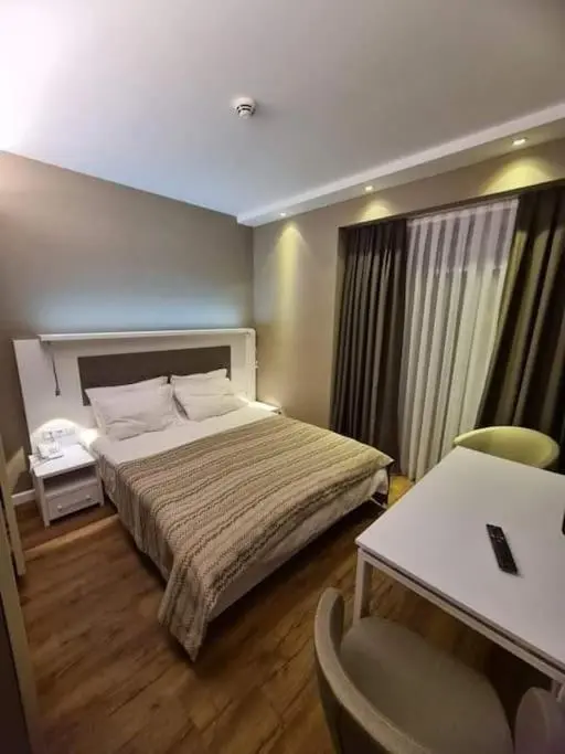 Image 4 of Seaview Apartments