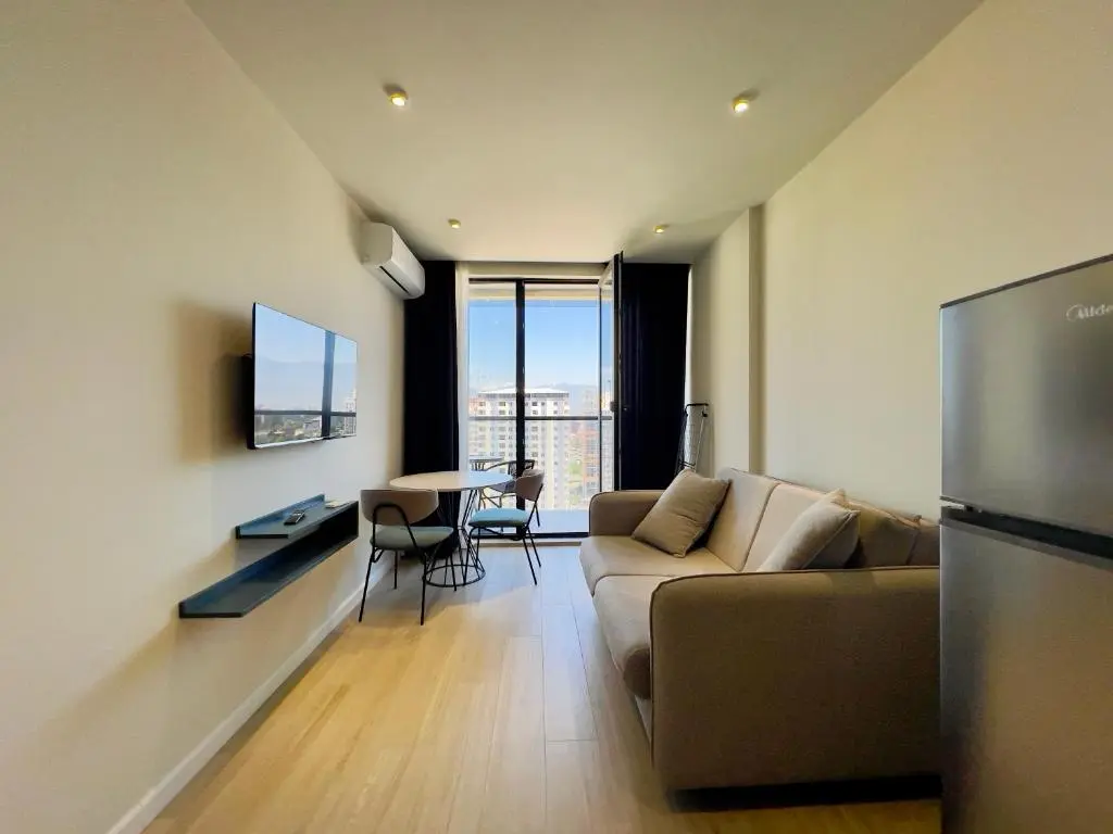 Image of Солнечная квартира с отдельной спальней и панорамным видом на горы Next Apartments