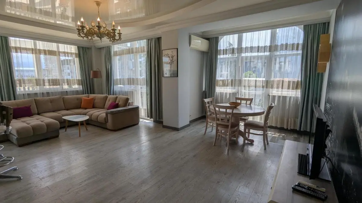 Image 4 of Sunrise apartment batumi
