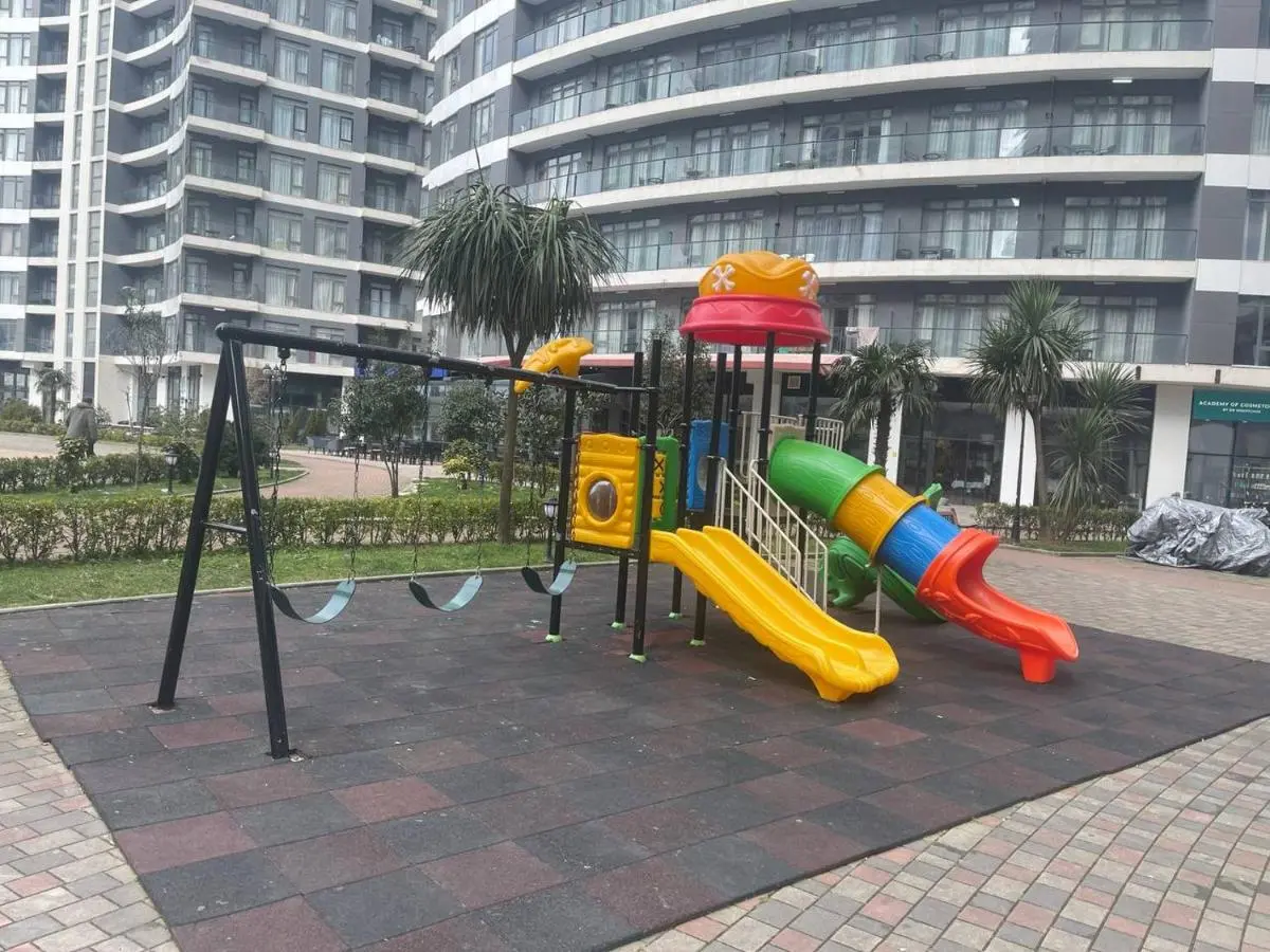 Image 5 of Swimming Paradise Apartments