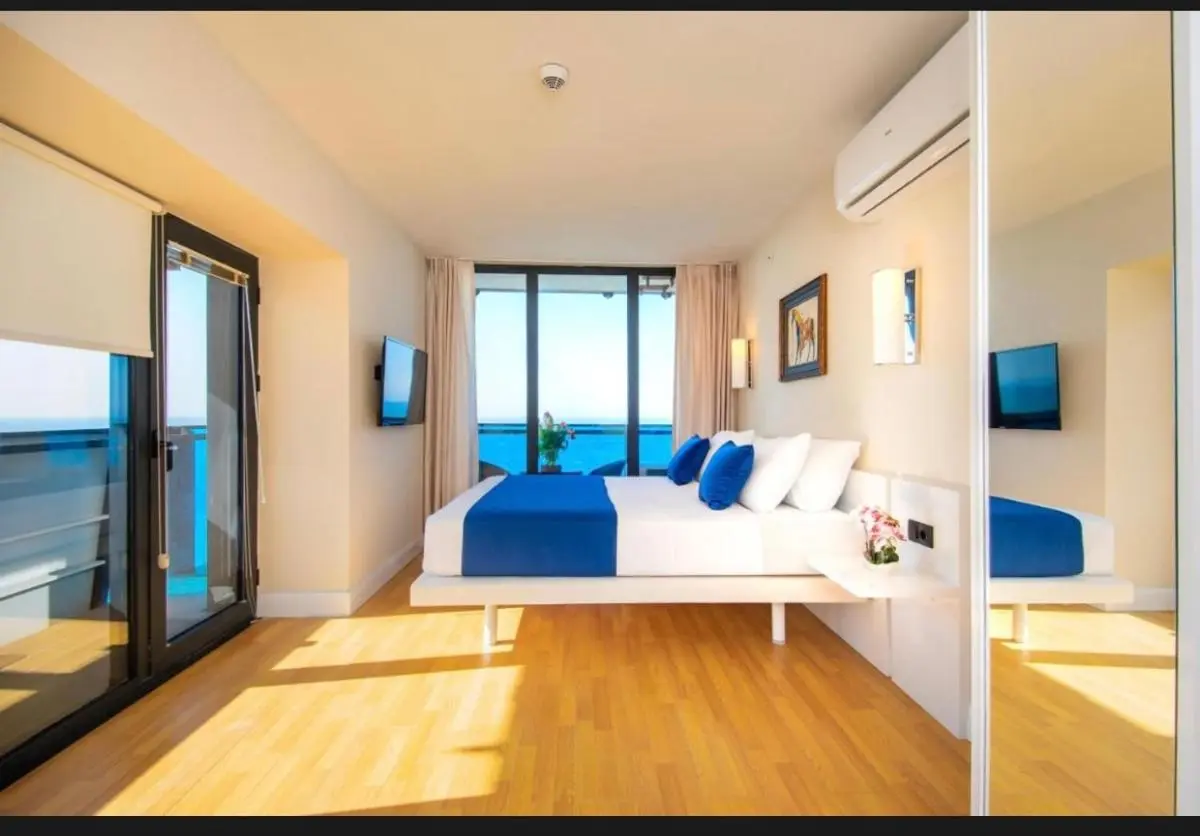 Image 1 of VIP ORBI CITY luxe