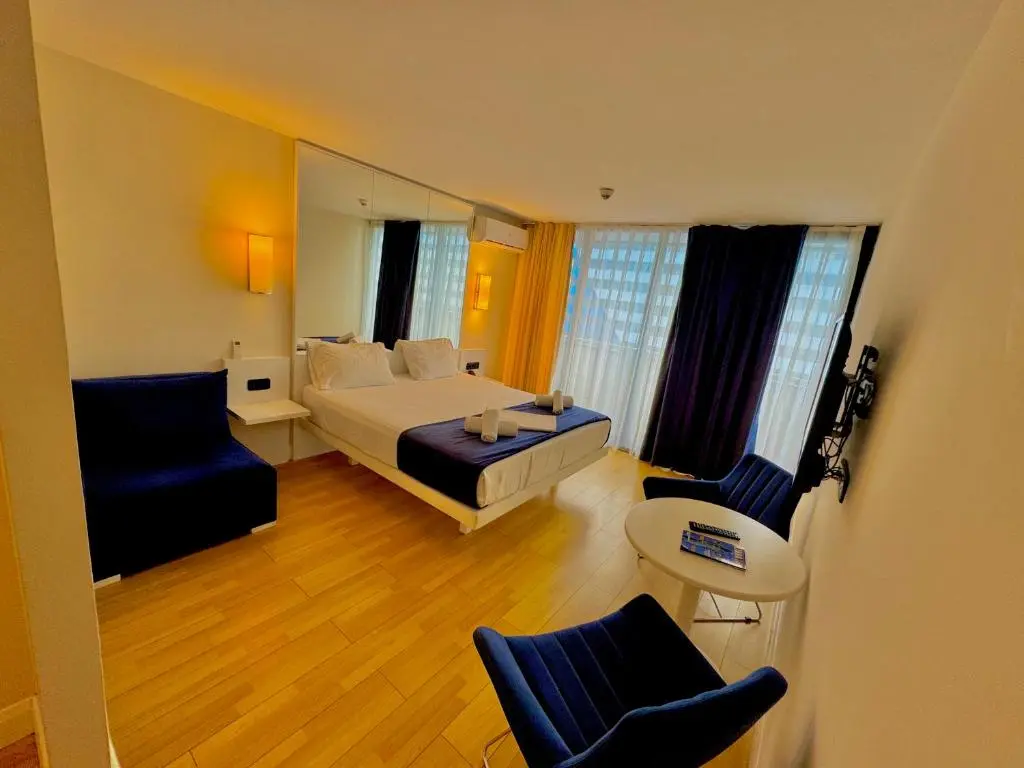 Image of Vip aparthotel Orbi city sea View
