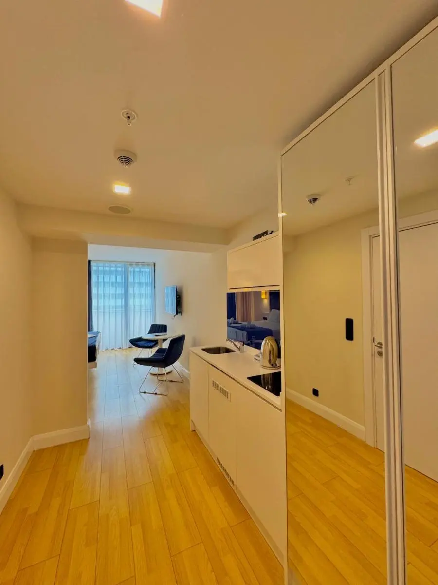 Image 4 of Vip aparthotel Orbi city sea View
