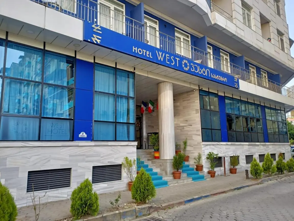 Image 4 of West Hotel Ataman