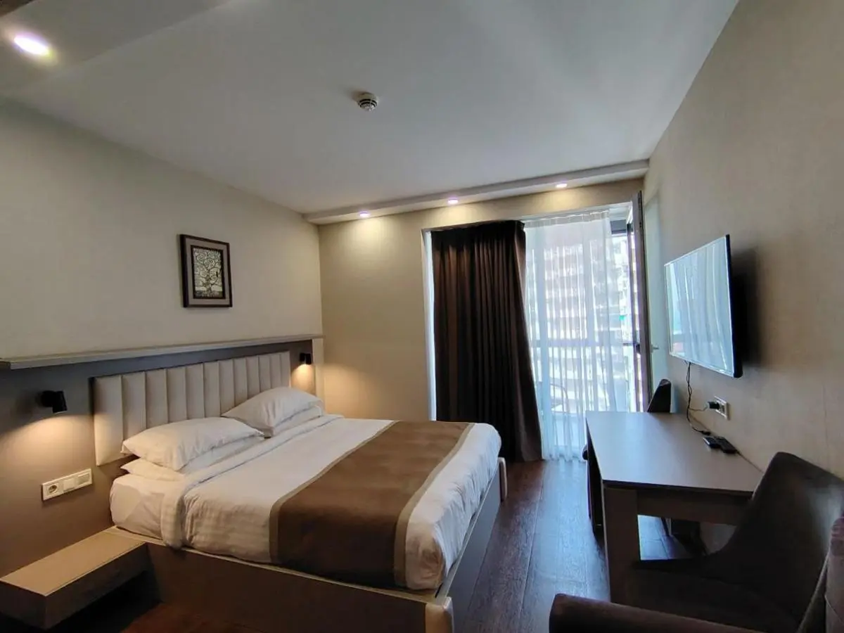 Image 1 of ZARYA apartments BATUMI