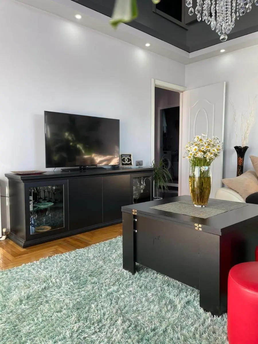 Image 5 of apartment boulevardside