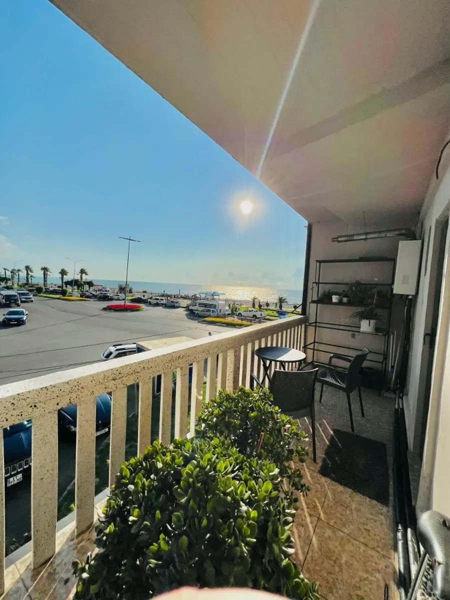 Image 5 of apartment with sea view