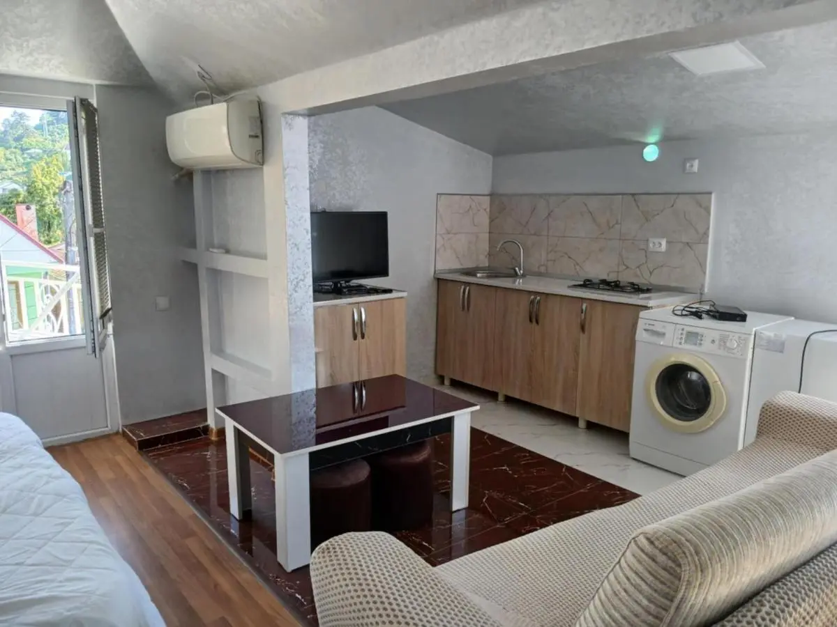 Image 4 of mano guest house