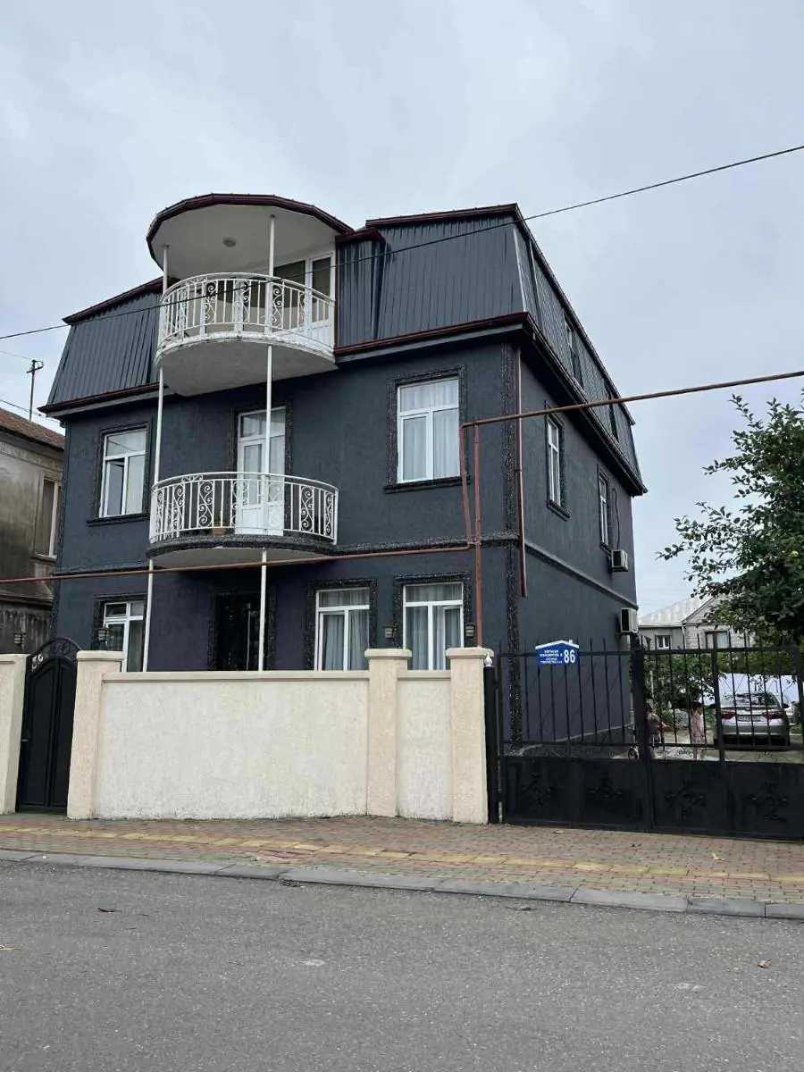 Image 3 of mano guest house