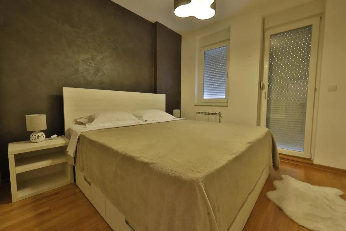 A blok – One bedroom apartment — 2