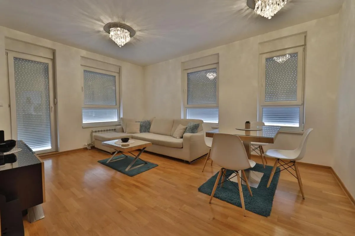 A blok – One bedroom apartment — 3