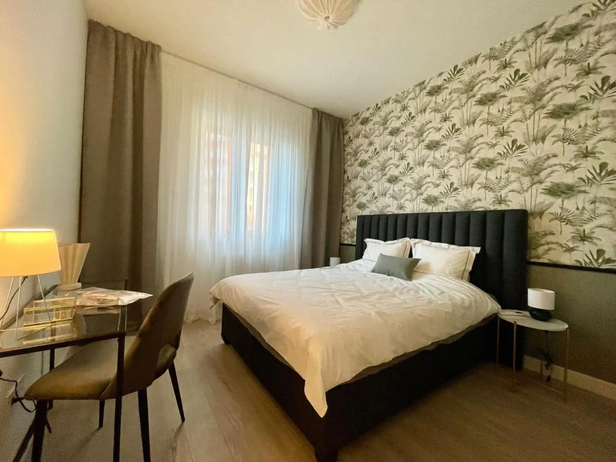 Aglaya 3 – Luxury 2BR Apartment — 2