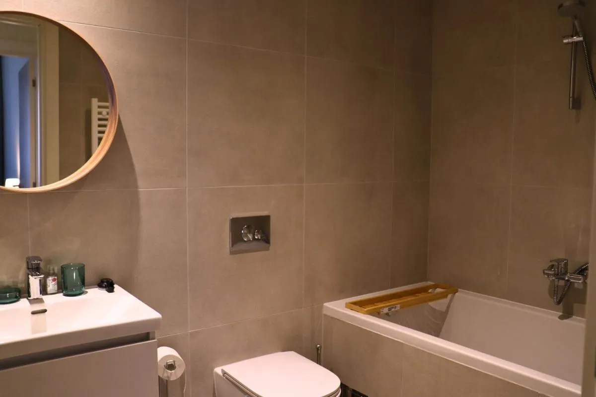 Aglaya 3 – Luxury 2BR Apartment — 3