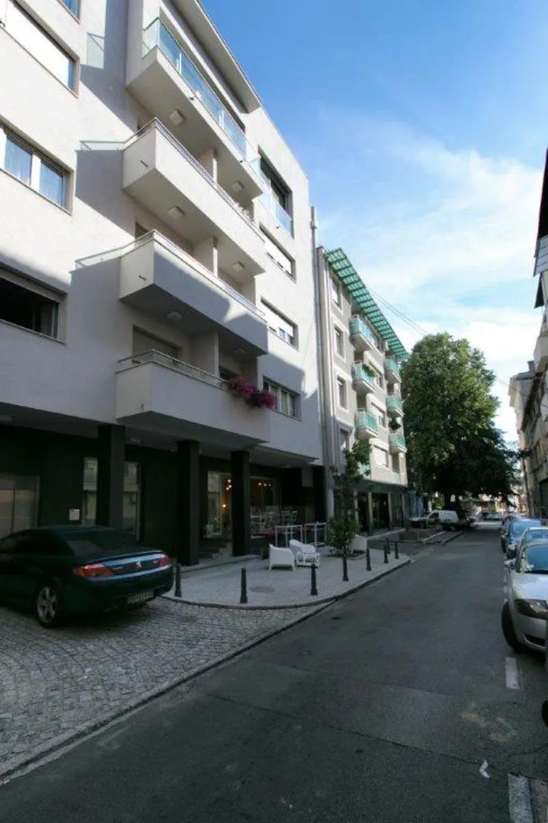 Apartment 32 — 5