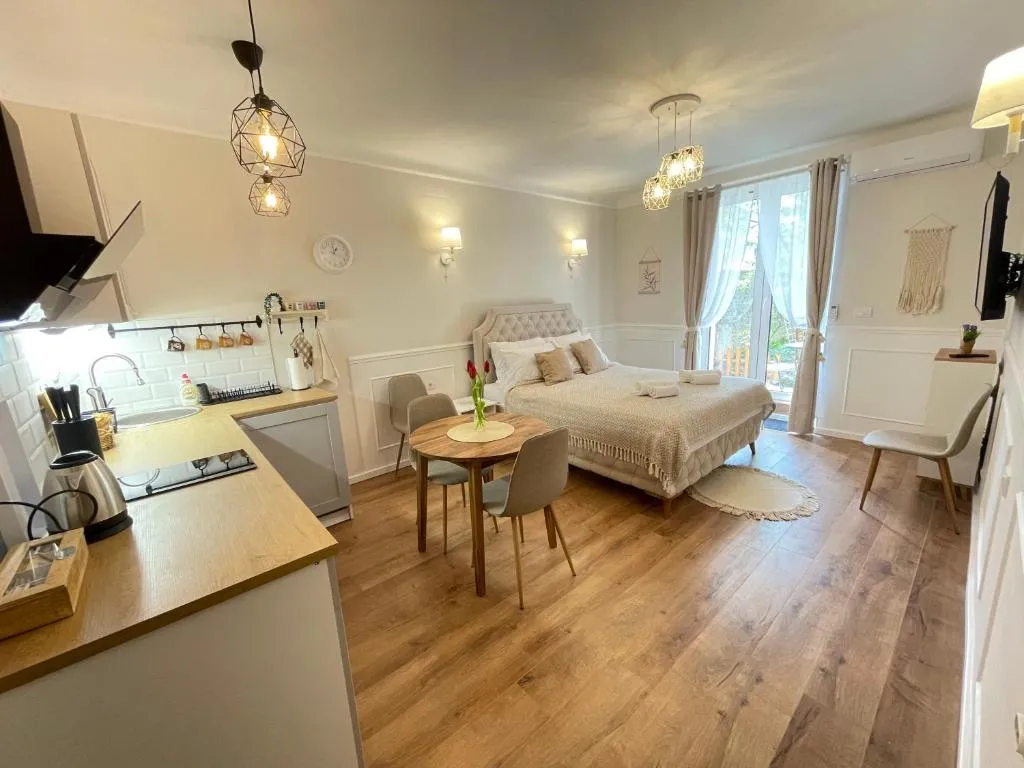 Apartment 42 – City Center