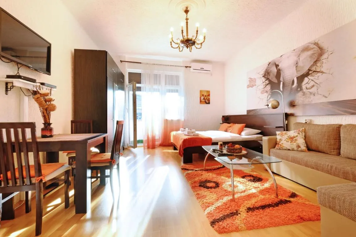 Apartment Alexandria
