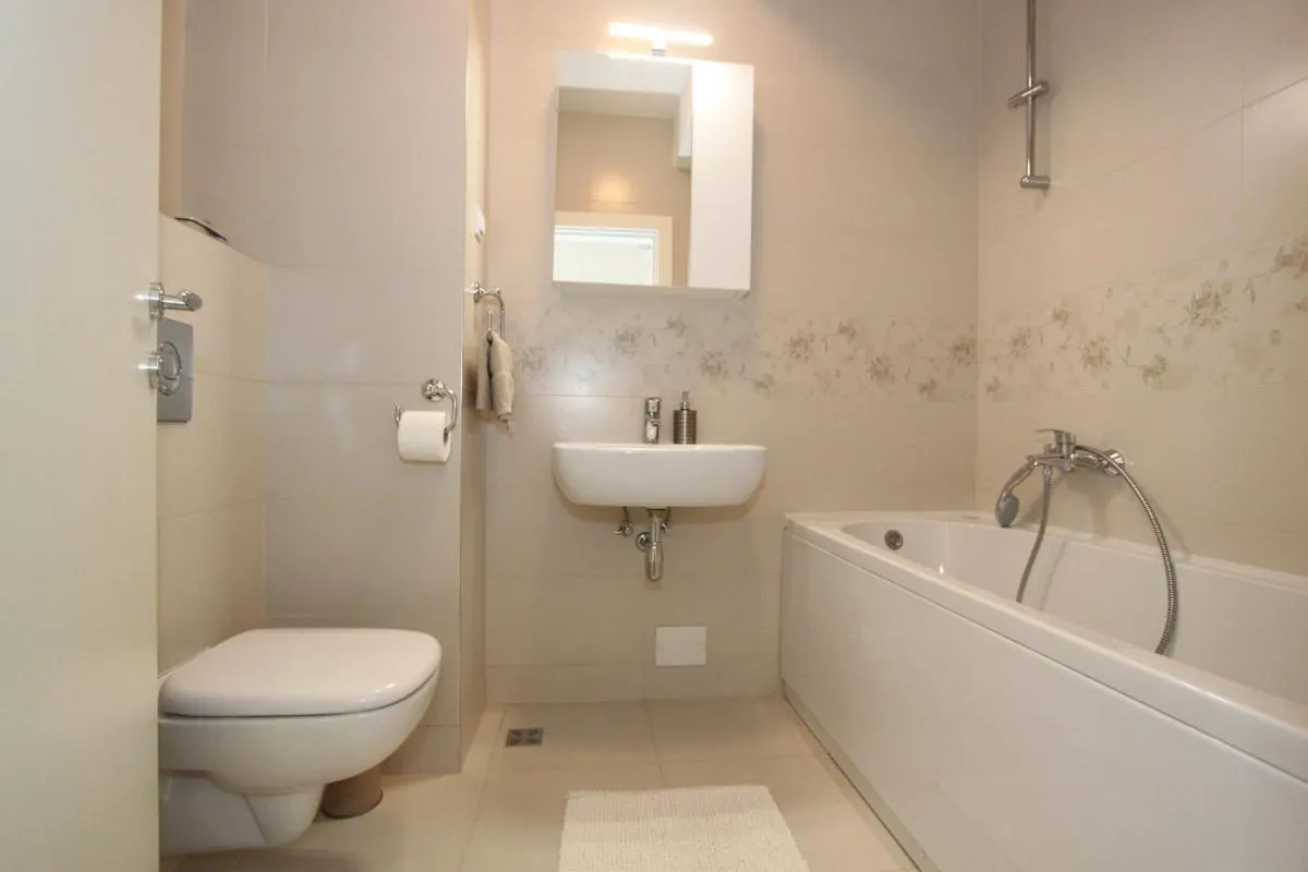 Apartment Moonstone 5 — 3