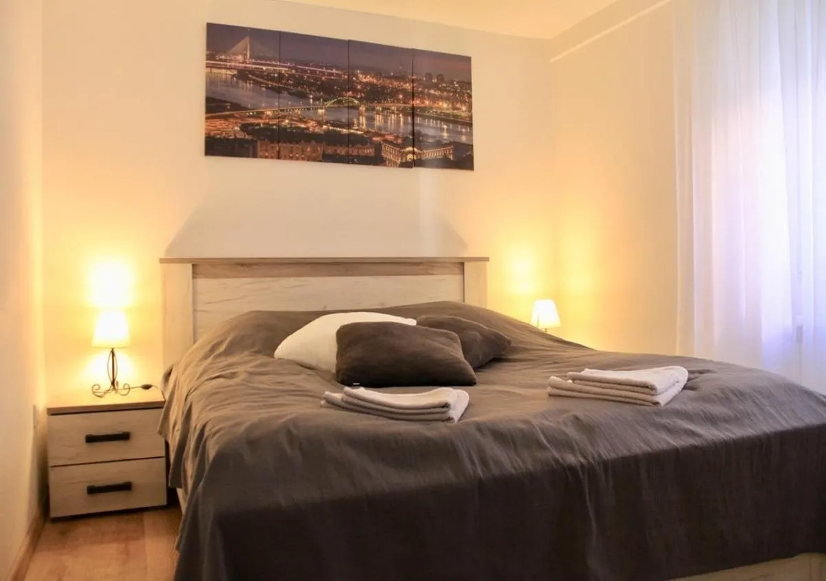 Apartment Queen — 4