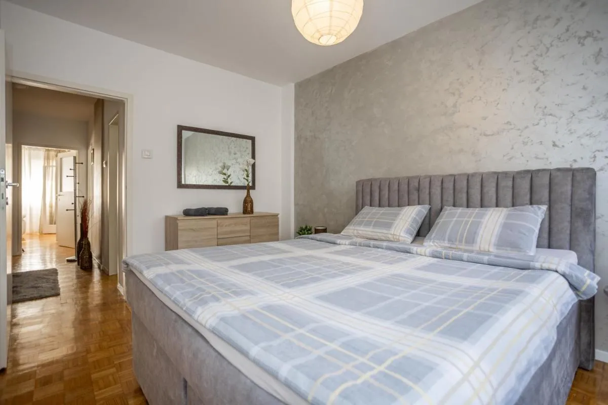 Apartment Sara — 2