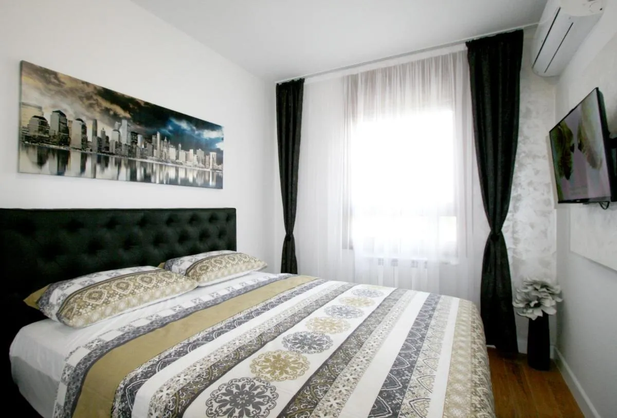 Apartment Una NBG Petica — 2