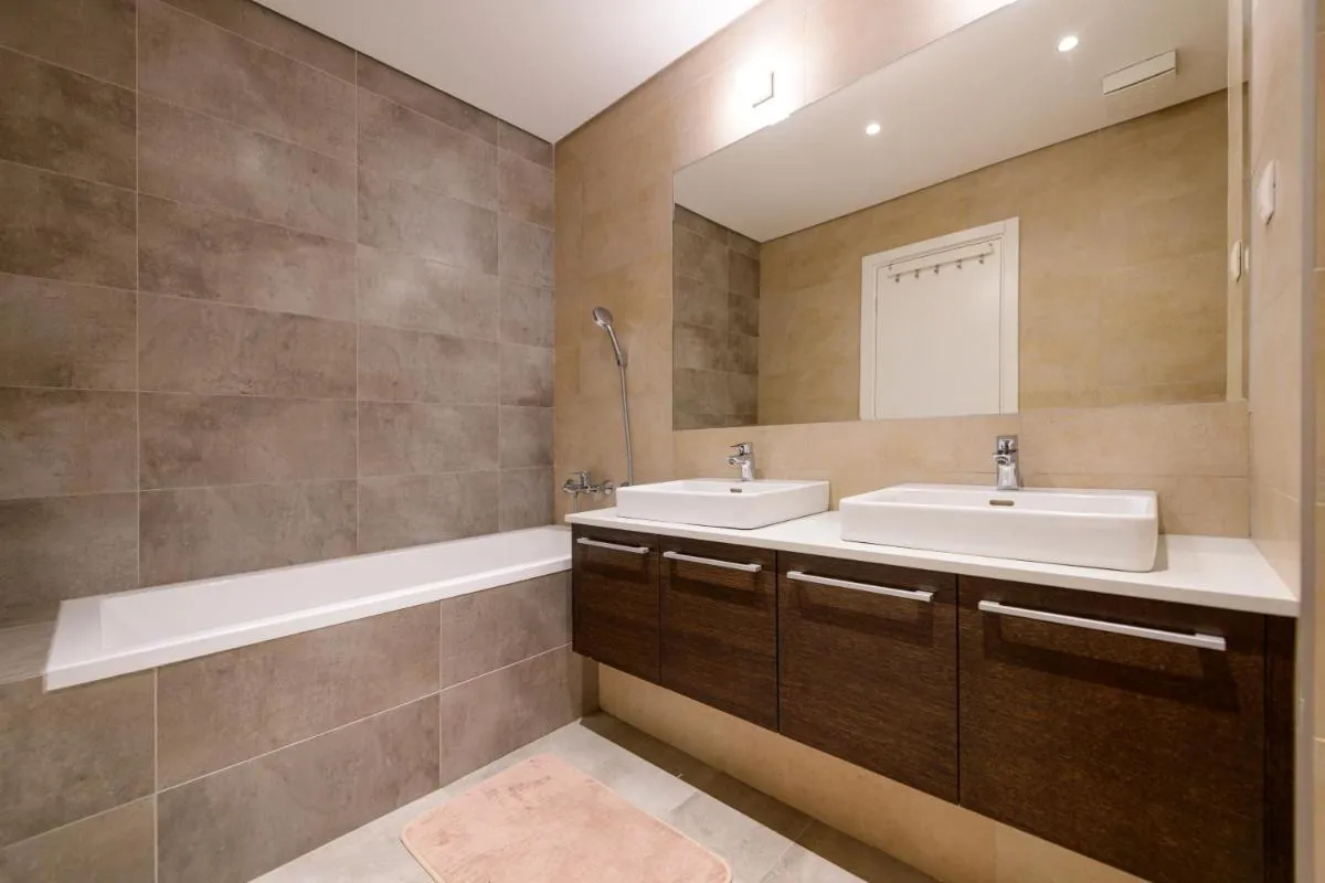BW Residences penthouse 2BDR with pool&gym — 3