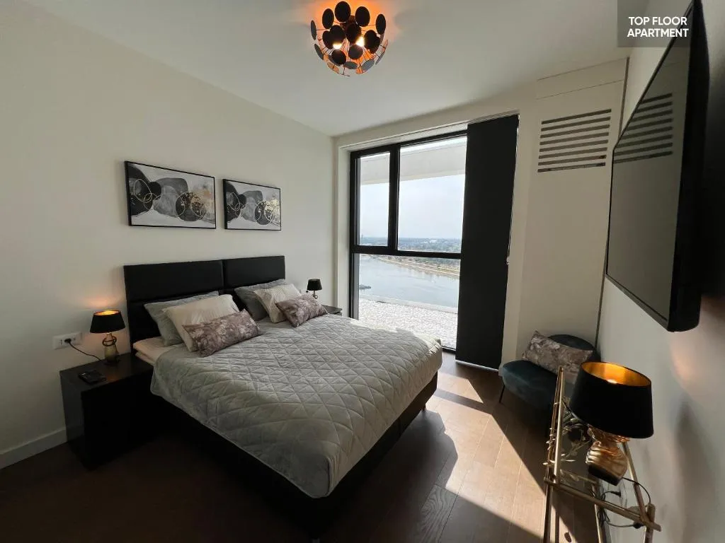 BW TERRACE top floor apartments with river view & self check-in