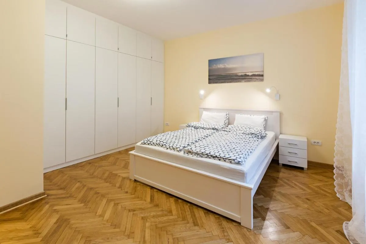 Belgrade Center Apartment IV — 2