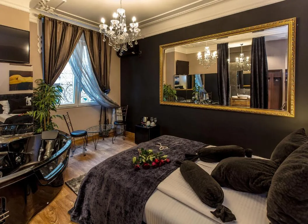 Ben Akiba Luxury Suites