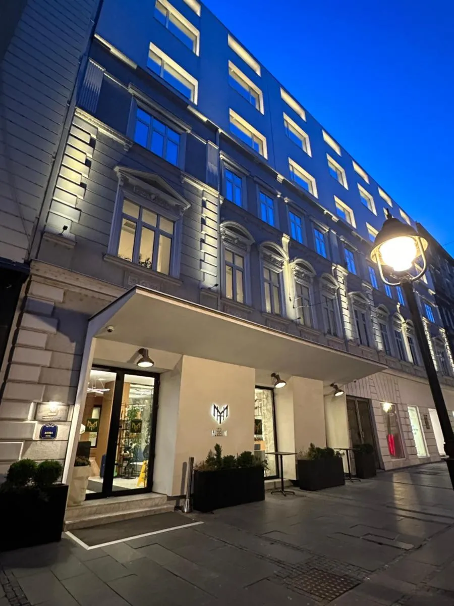 Boutique Hotel Museum — 4