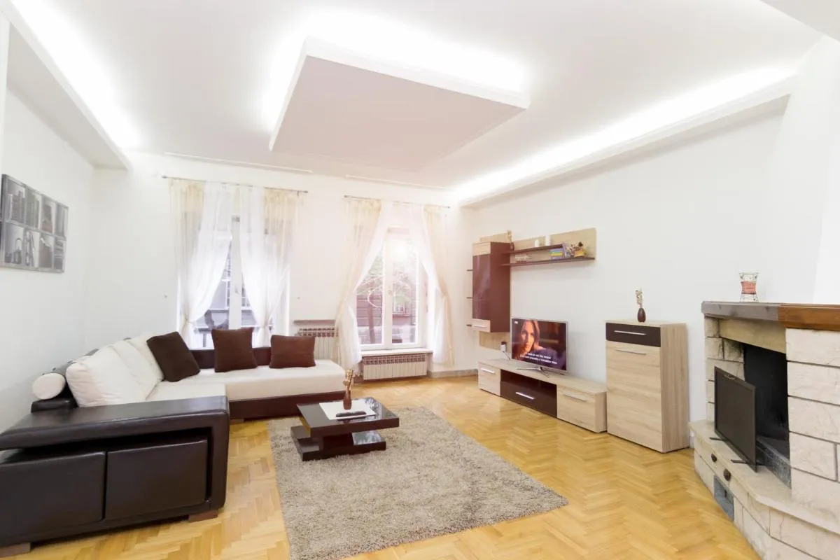 Central Park Residence — 5