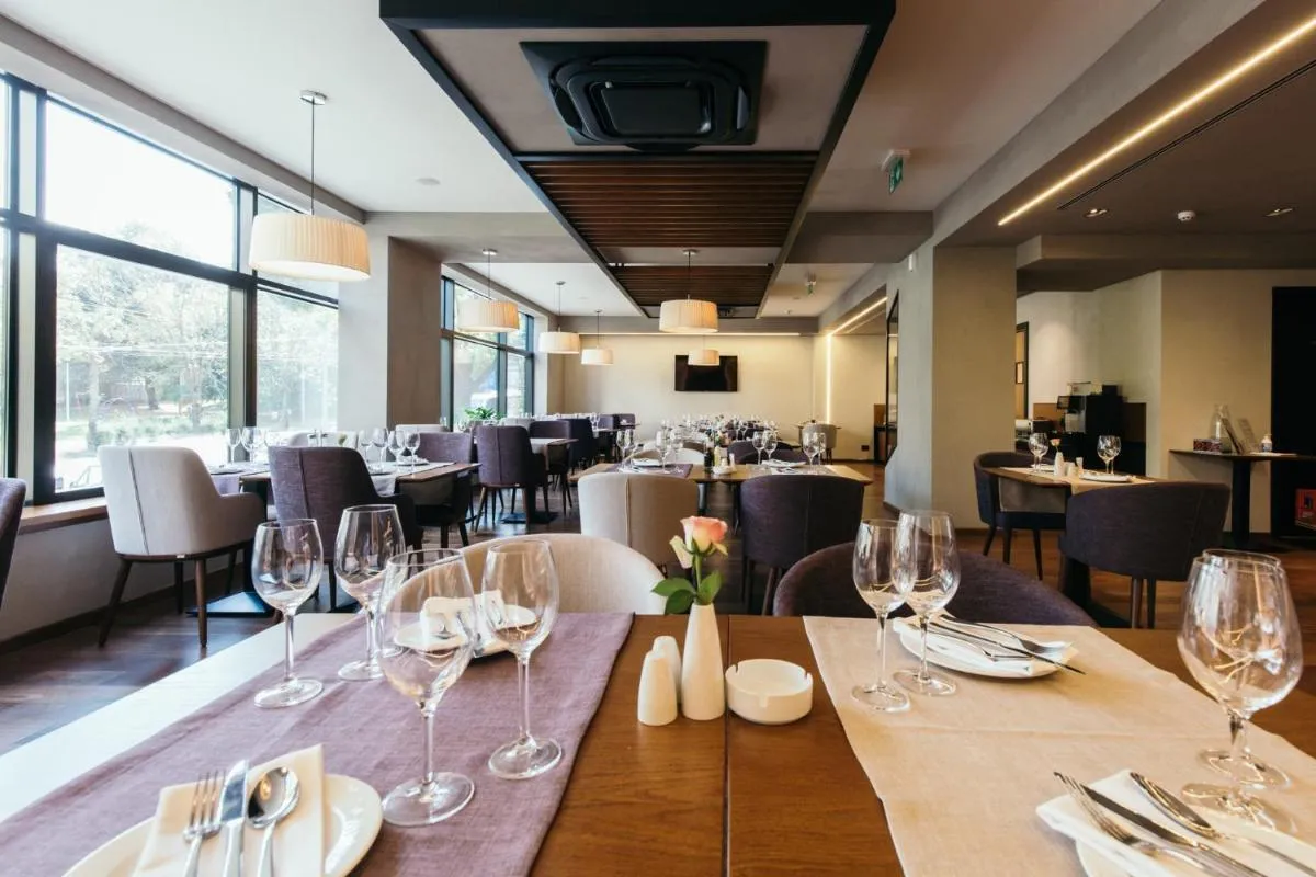 Central Point Hotel Beograd — 3