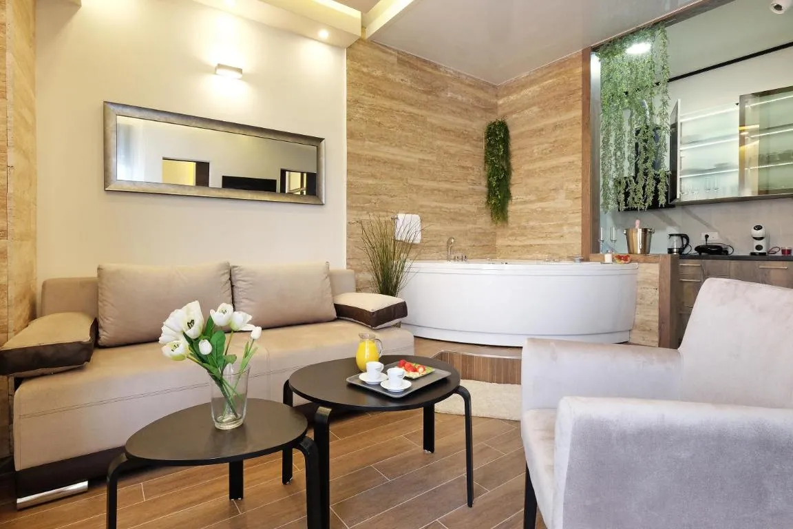 Central SPA Galaxy Apartment