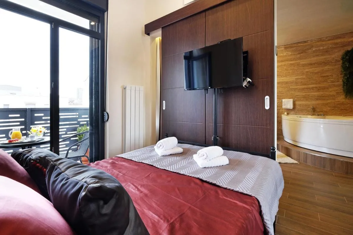 Central SPA Galaxy Apartment — 2