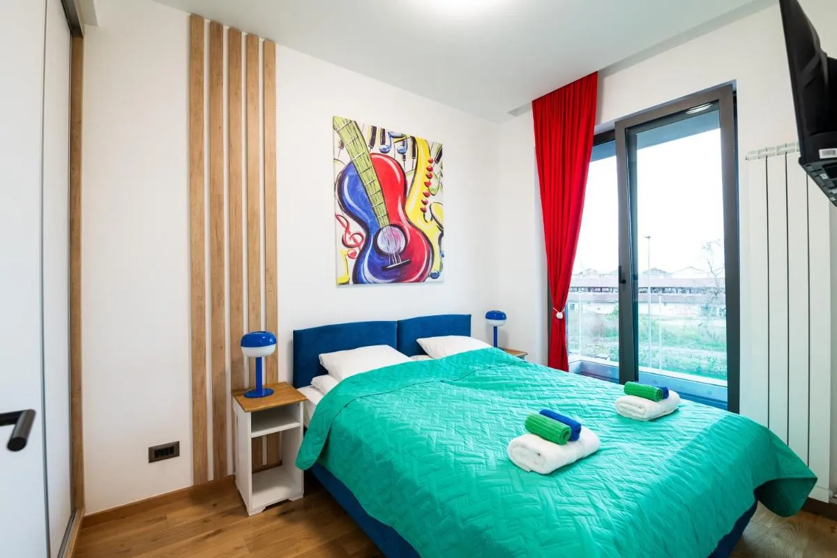 CheckBelgradeApartments – Sunrise — 2