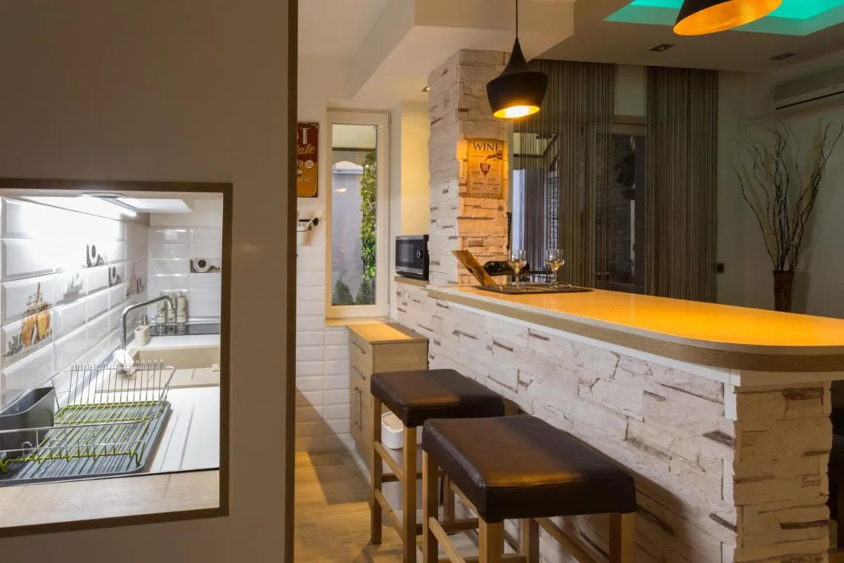 Cosmopolitan One Apartment — 4