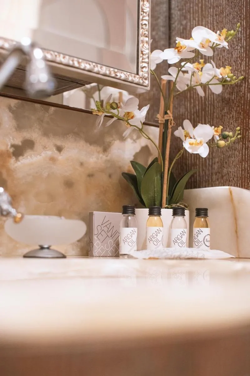 Eclat Luxury Hotel — 4