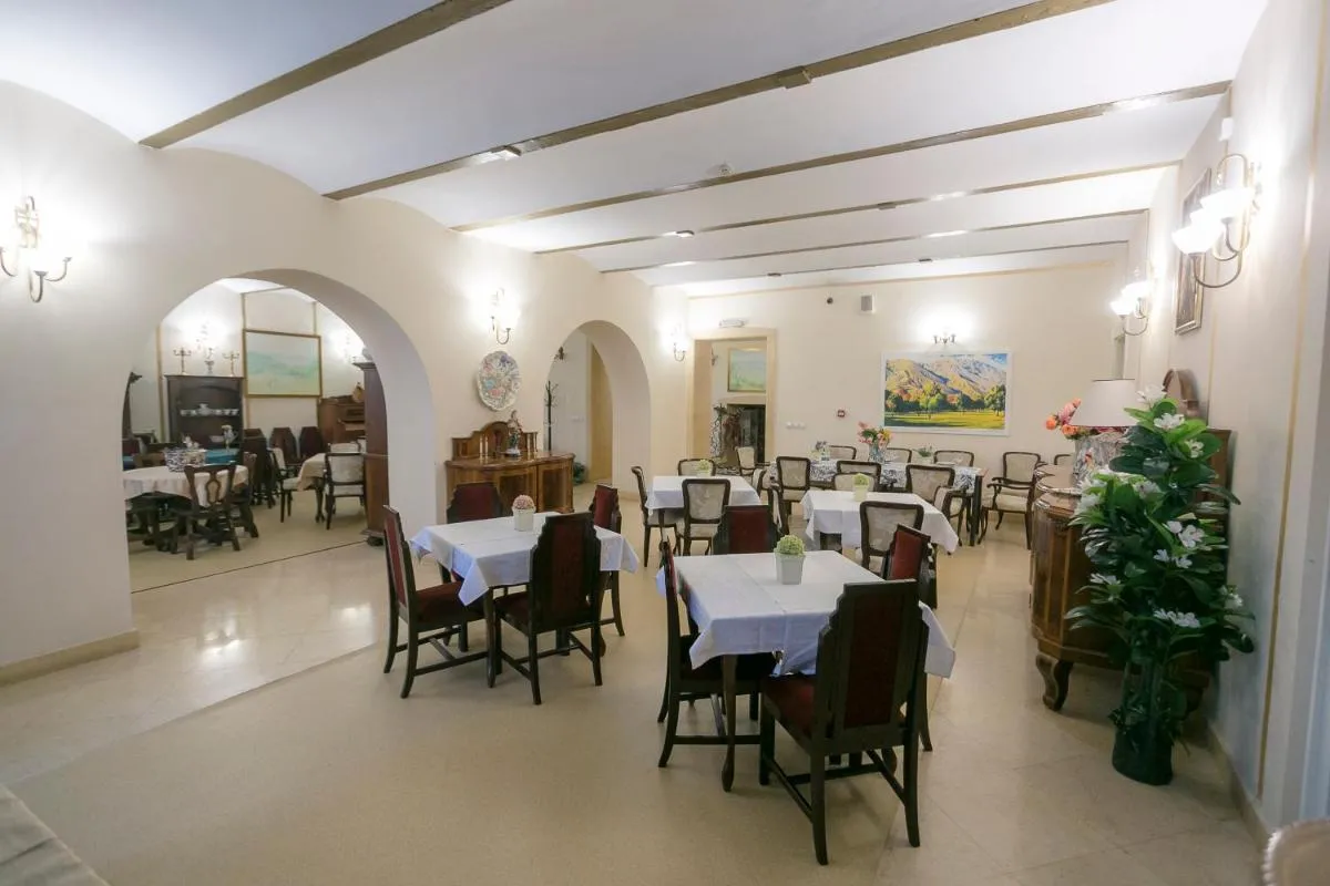 Garni Hotel Helvetia — 2