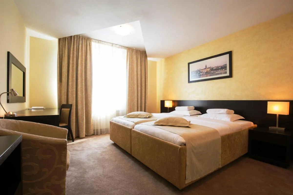 Garni Hotel Nevski — 2