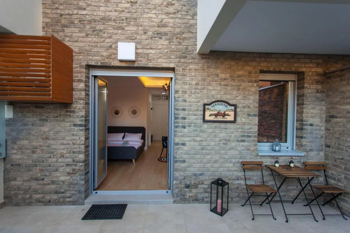 Gentleman Dog Apartment — 4