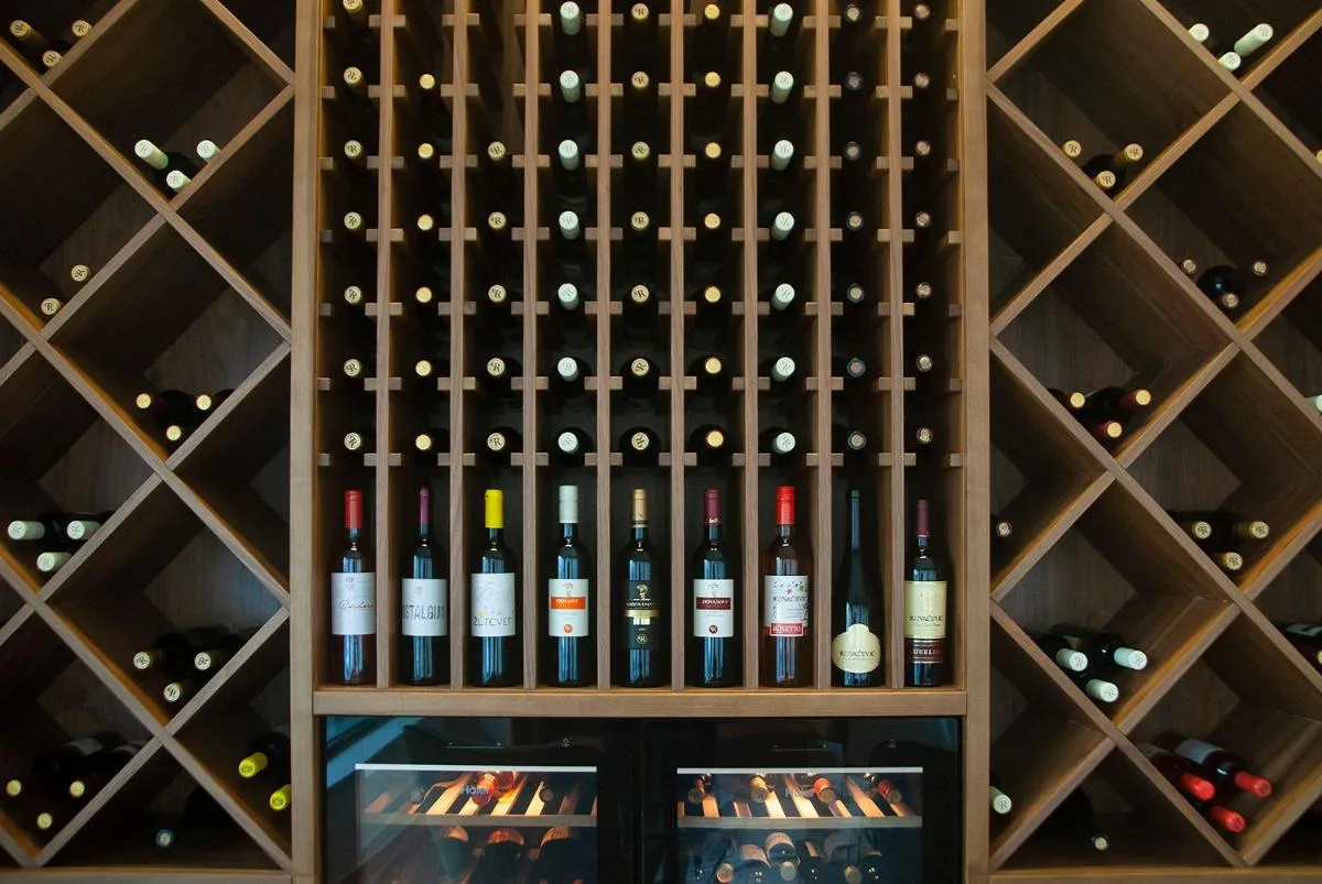 H41 Luxury Suites — 3