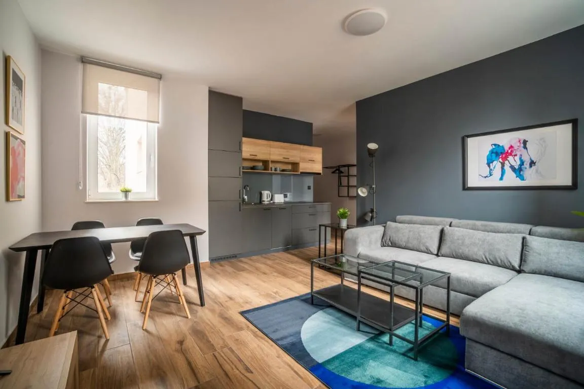 HostGost Selected Suites – Botanical Garden