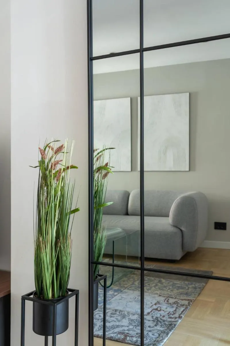 HostGost Selected Suites – Parliament — 4