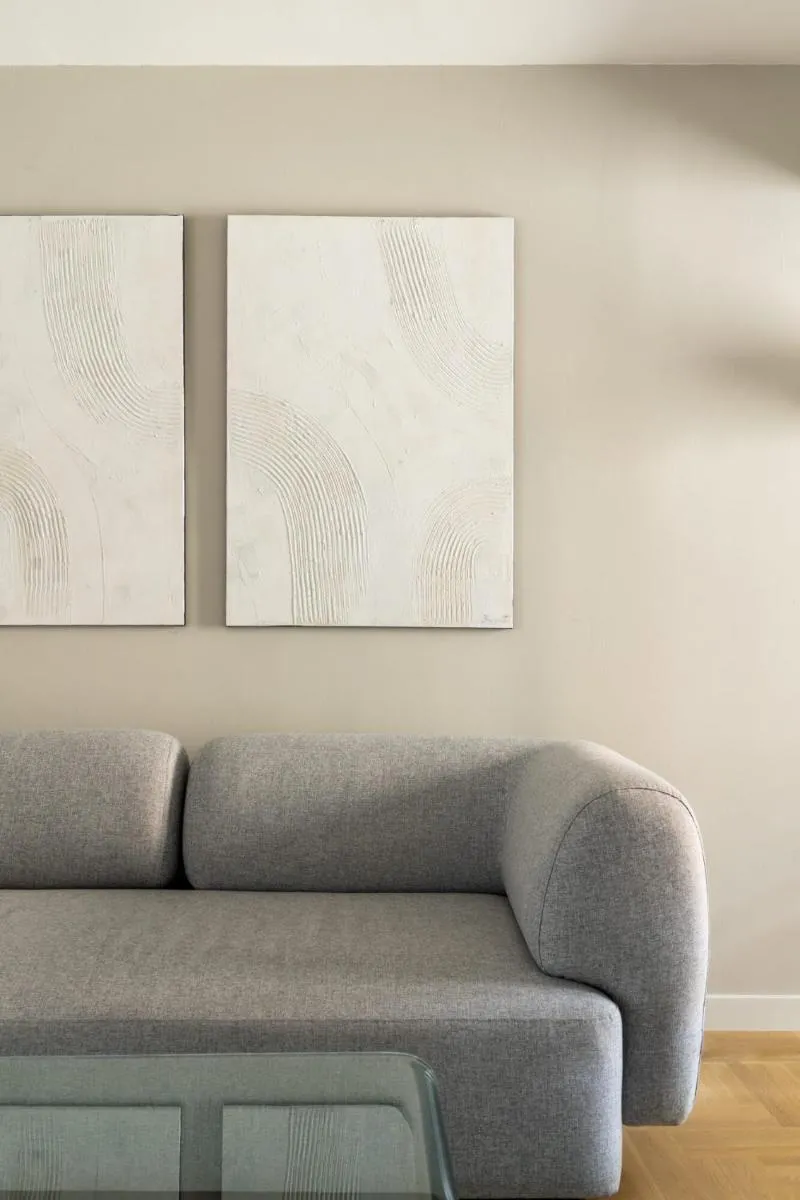HostGost Selected Suites – Parliament — 5